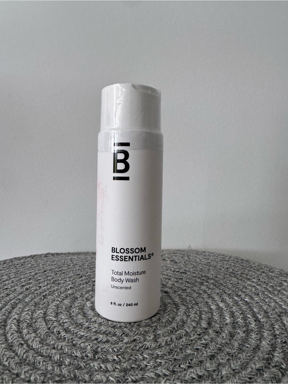 Unscented White Total Moisture Body Wash